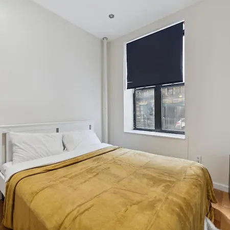 2 Bedroom Home In Manhattan Valley